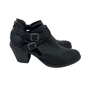 Madden Girl black Genus Shoes size 7